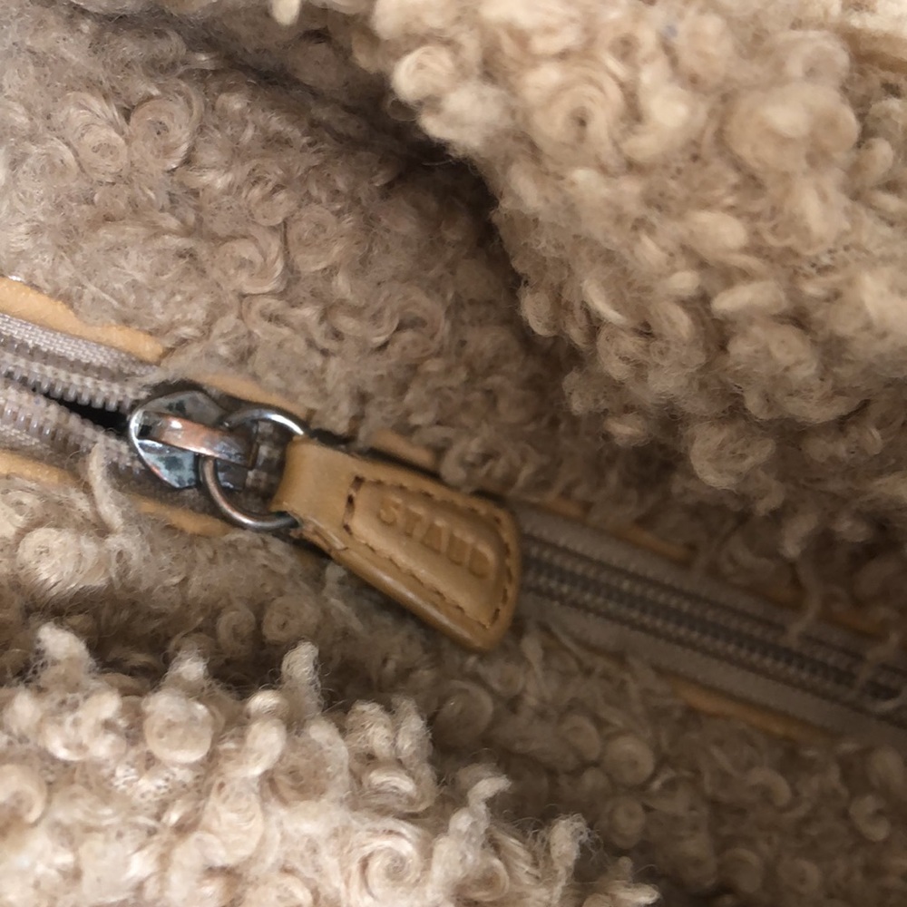 Staud Felix Sherpa Tote Color Doe -Doe Faux Fur - Picture 8 of 10